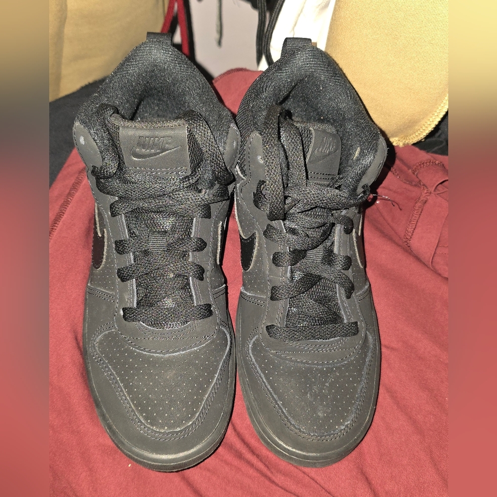 Nike Court Borough Sz 3.5